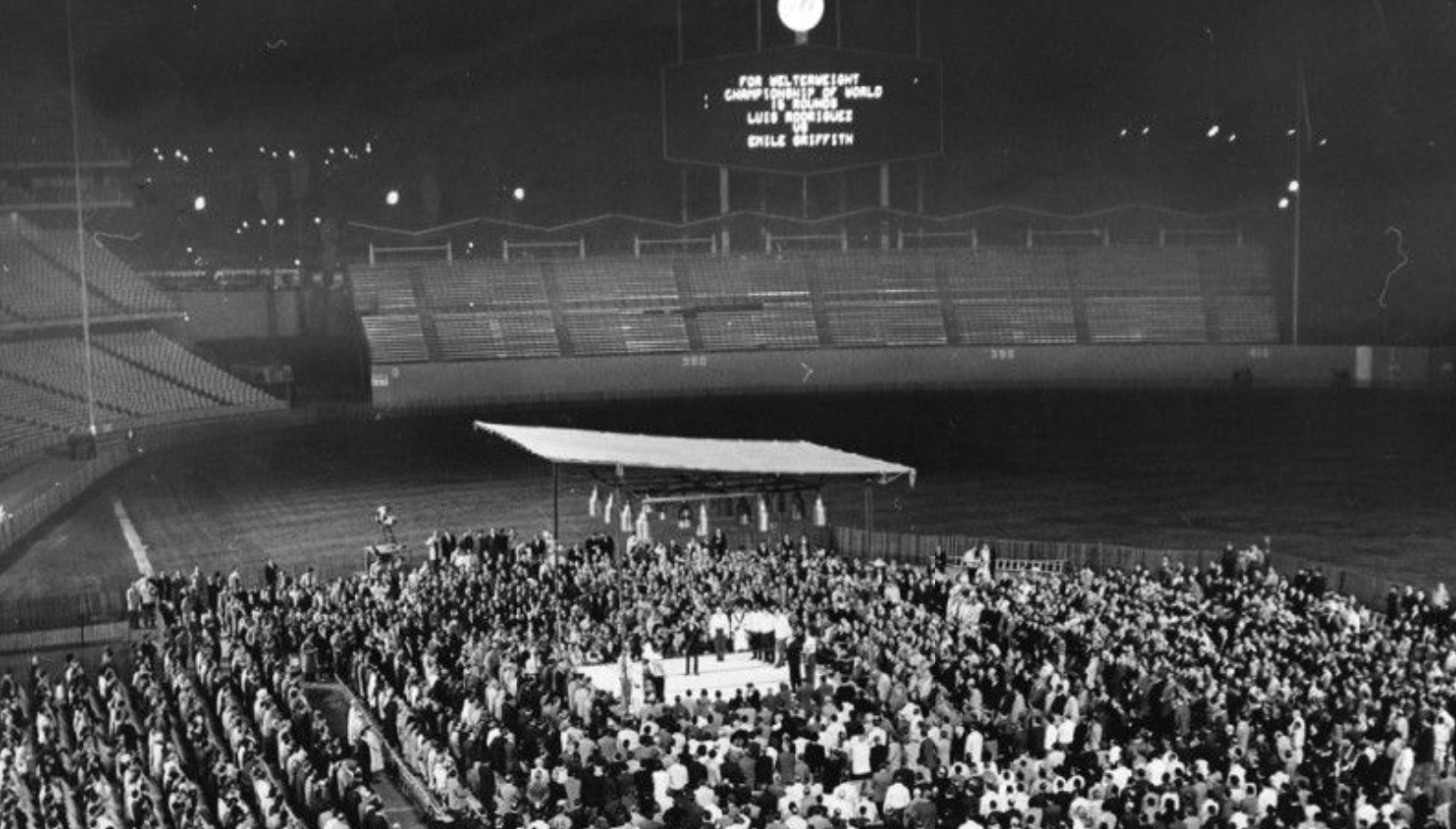 Boxing at Dodger Stadium
